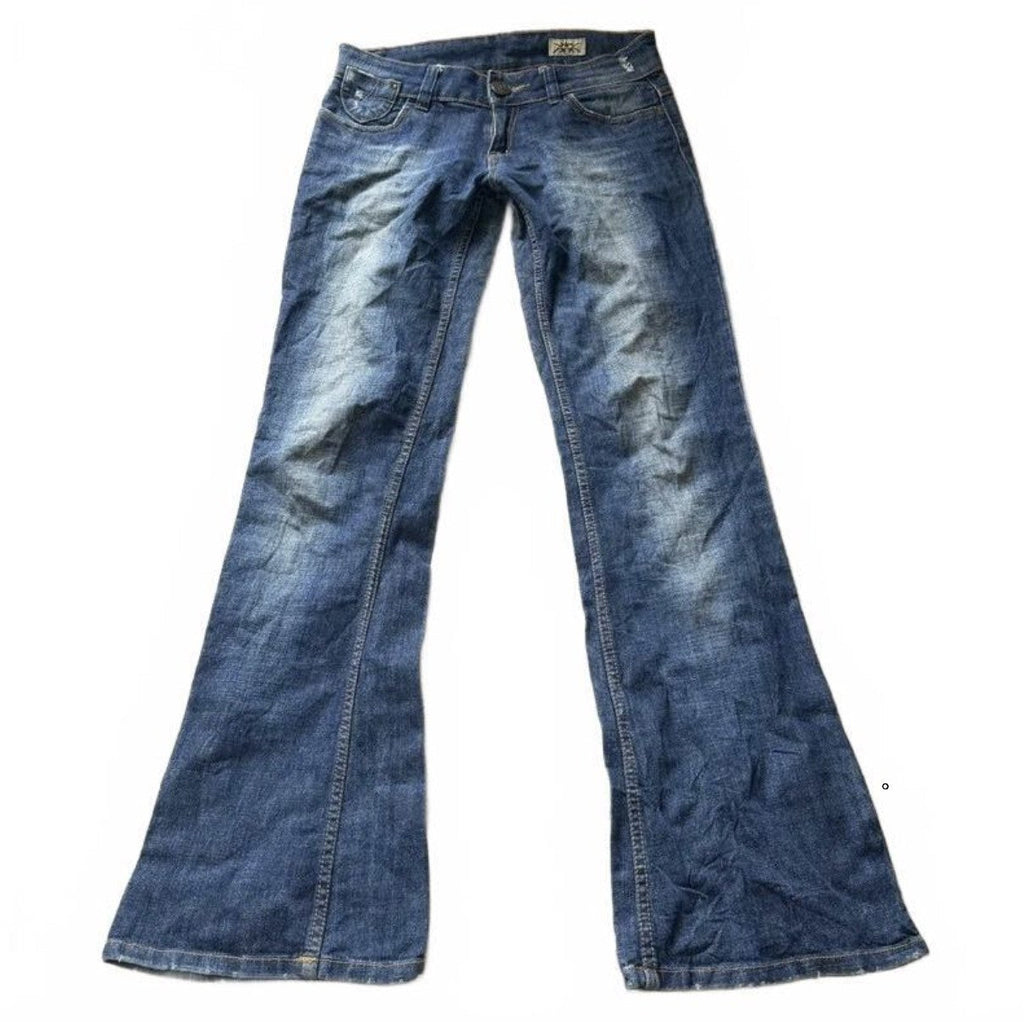 Vintage Y2K Low Rise Flare Jeans Mid Wash detail 2