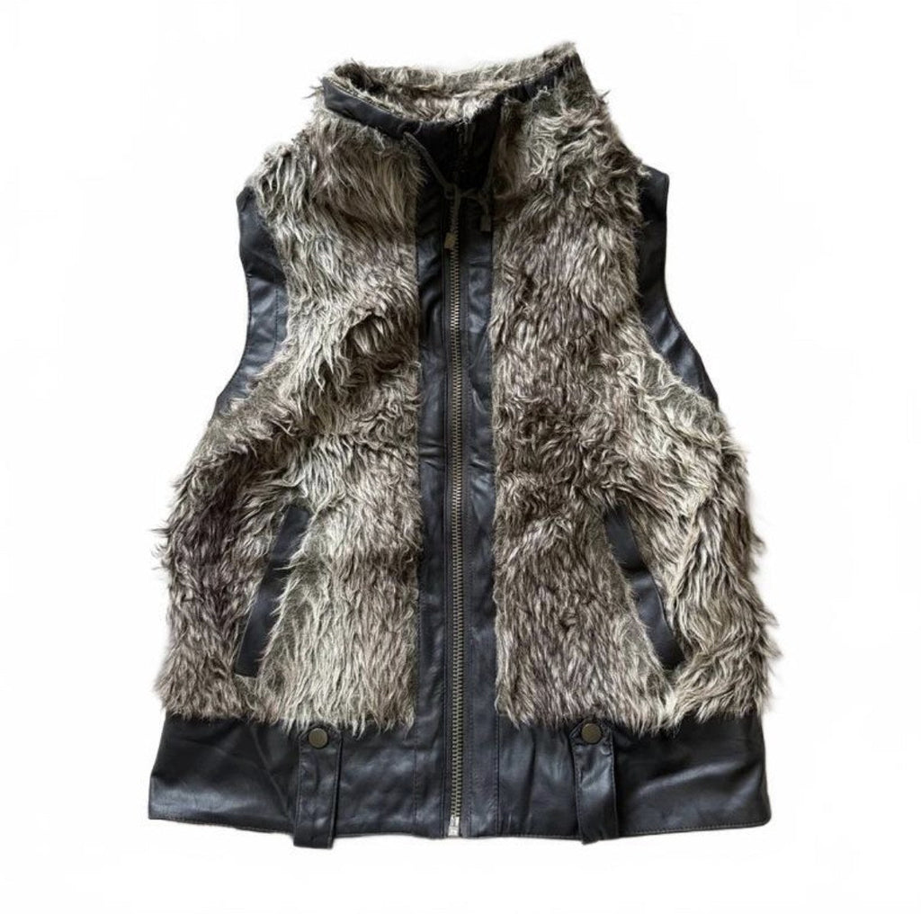 Vintage Y2K Jennyfer Faux Fur Gilet with Leather Look Panels detail 2